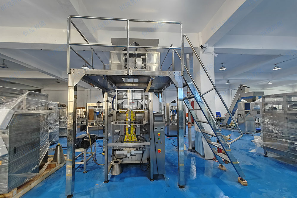 顆粒全自動午夜视频免费看是一種專門用於對顆粒狀物料進行自動化包裝的設備