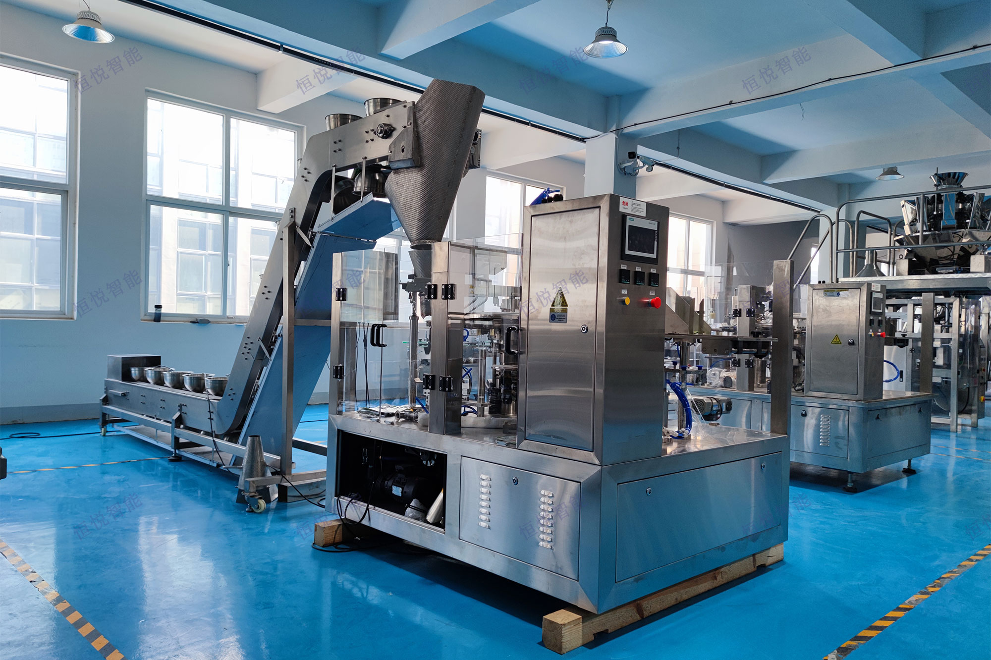 自動稱重式預製菜午夜视频免费看是預製菜工業化生產的核心設備