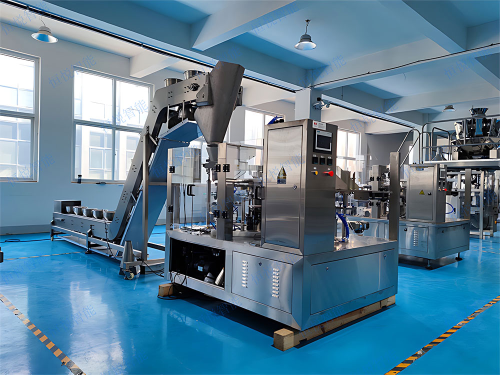 給袋式午夜视频免费看械設備多配備觸摸屏