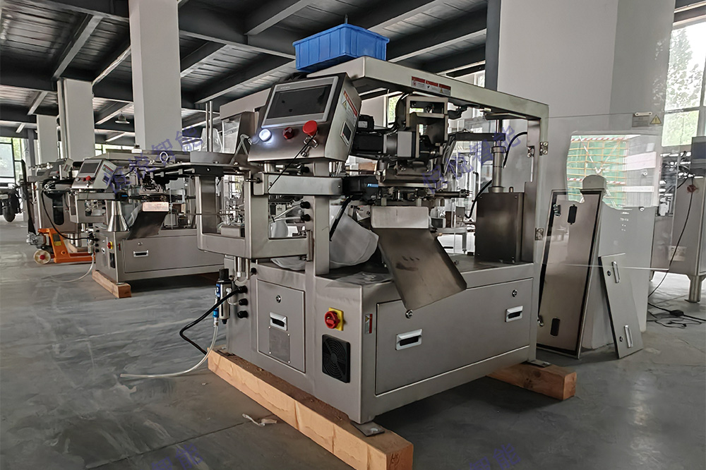 全自動給袋式午夜视频免费看整機設計符合GMP標準