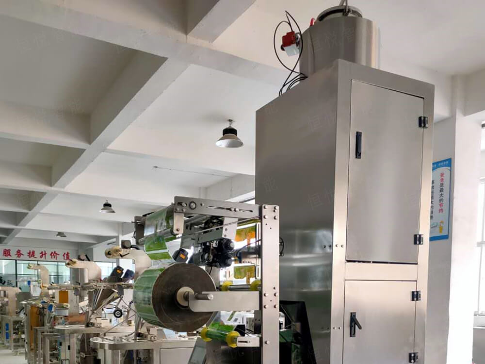 拉皮午夜视频免费看上料采用泵送形式